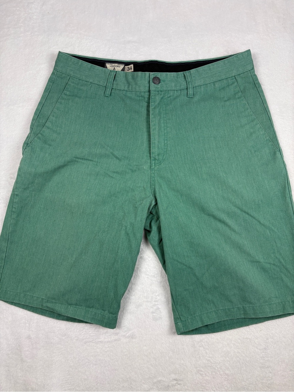 Volcom Men's Green Flat Front Shorts